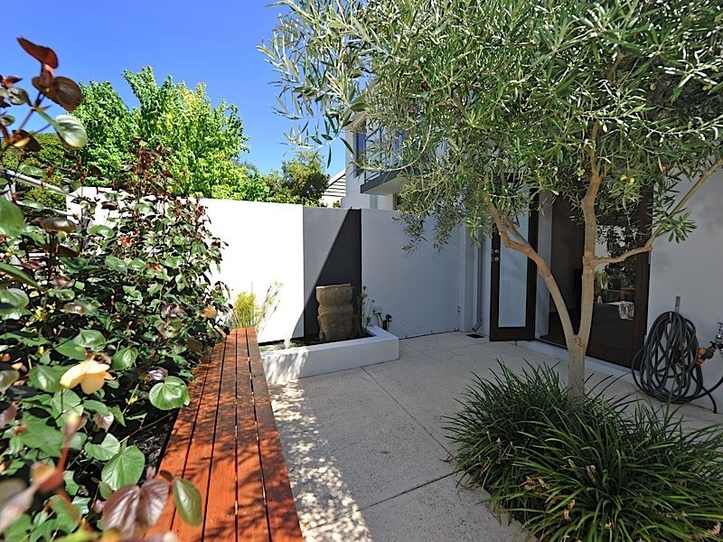 77 Lansdowne Lane, Subiaco WA 6008