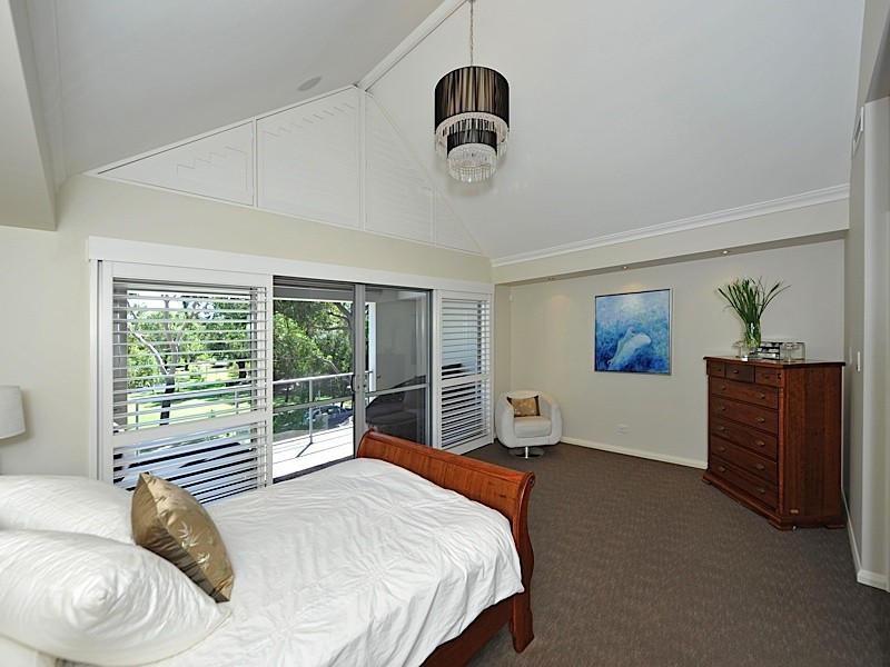 77 Lansdowne Lane, Subiaco WA 6008