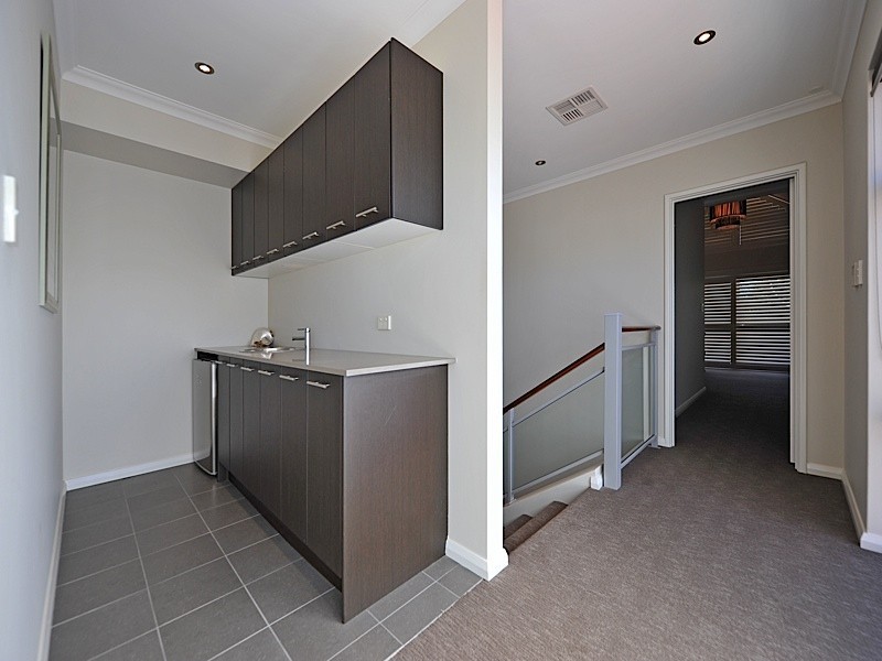 77 Lansdowne Lane, Subiaco WA 6008