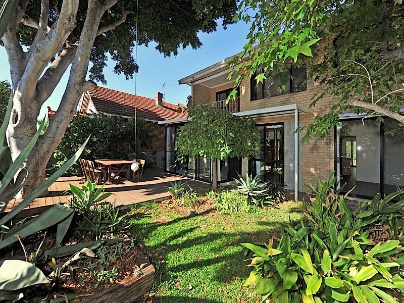 61 Woolwich Street, West Leederville WA 6007