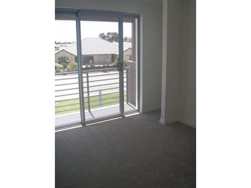 29/5 Bower Drive, Erskine WA 6210