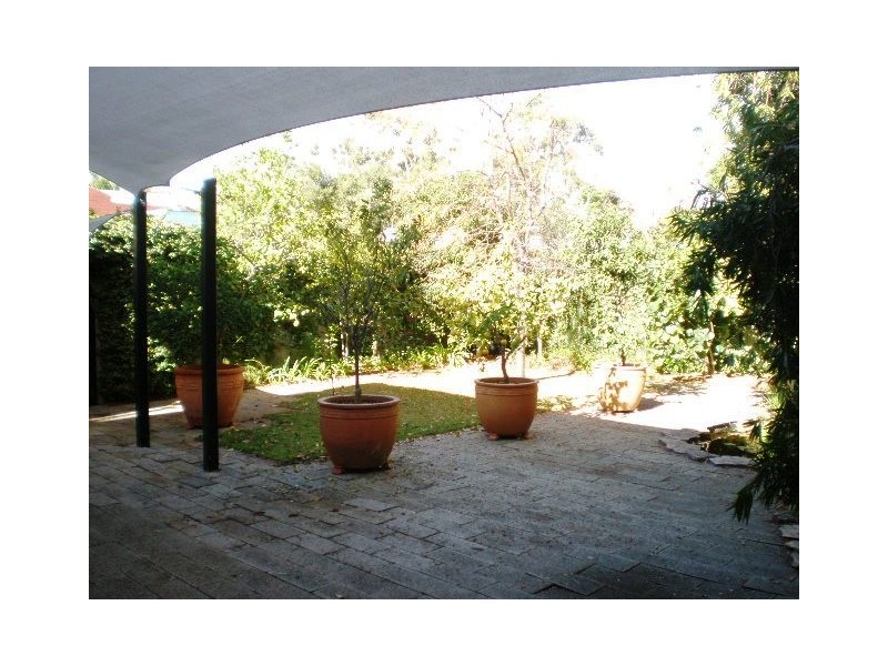 5 Evans Street, Shenton Park WA 6008