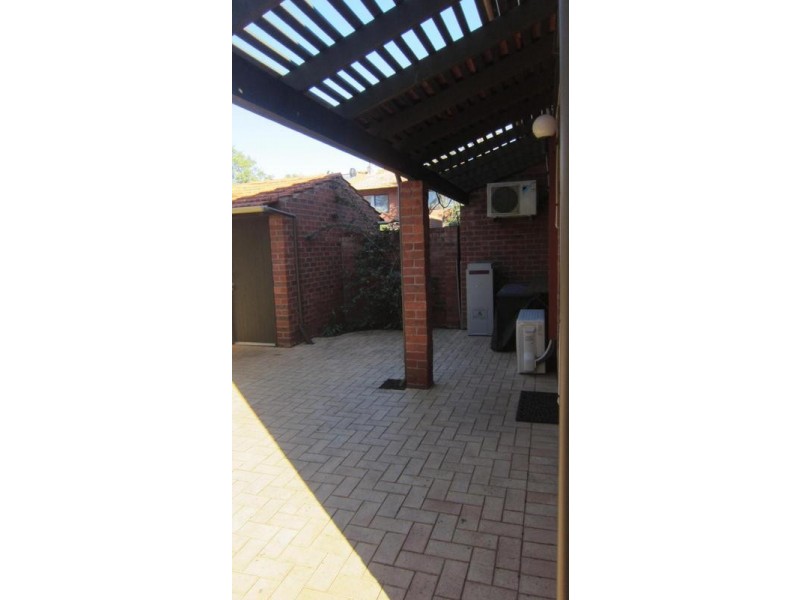 8a Hardy Road, Nedlands WA 6009
