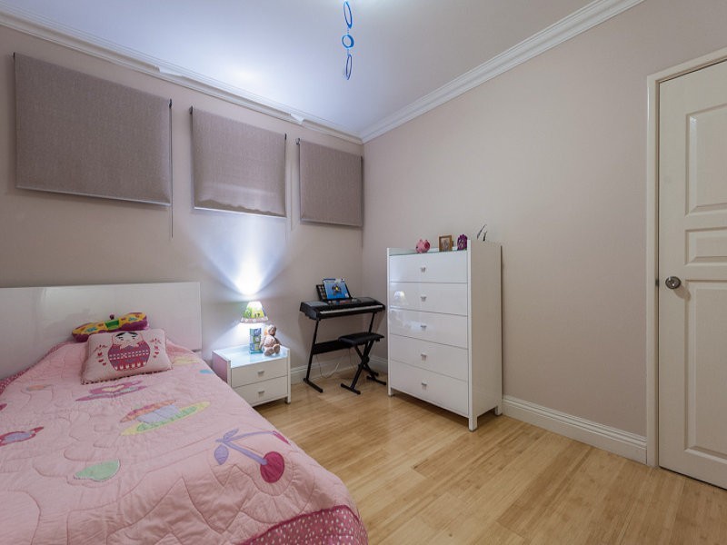 5 Talia Drive, Stirling WA 6021