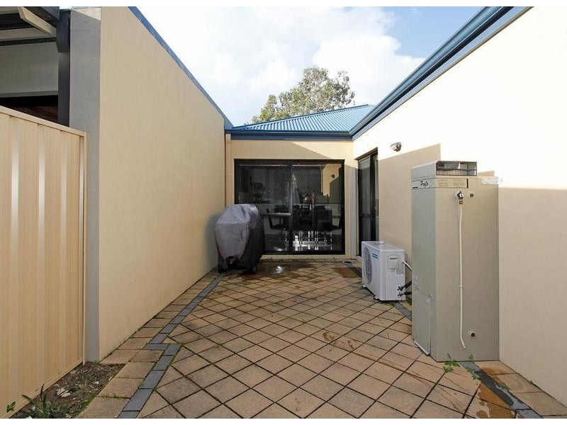 3 Knave Lane, Innaloo WA 6018