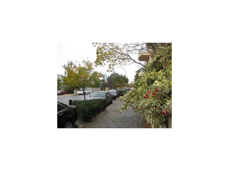 2/26 Kensington Street, East Perth WA 6004