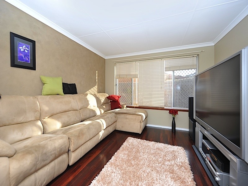 381 Lennard Street, Dianella WA 6059