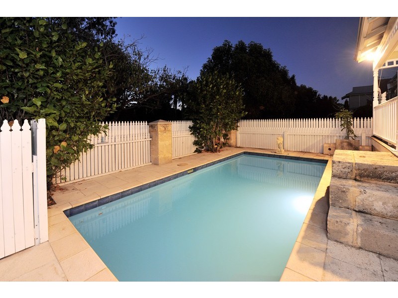 118 Derby Road, Shenton Park WA 6008