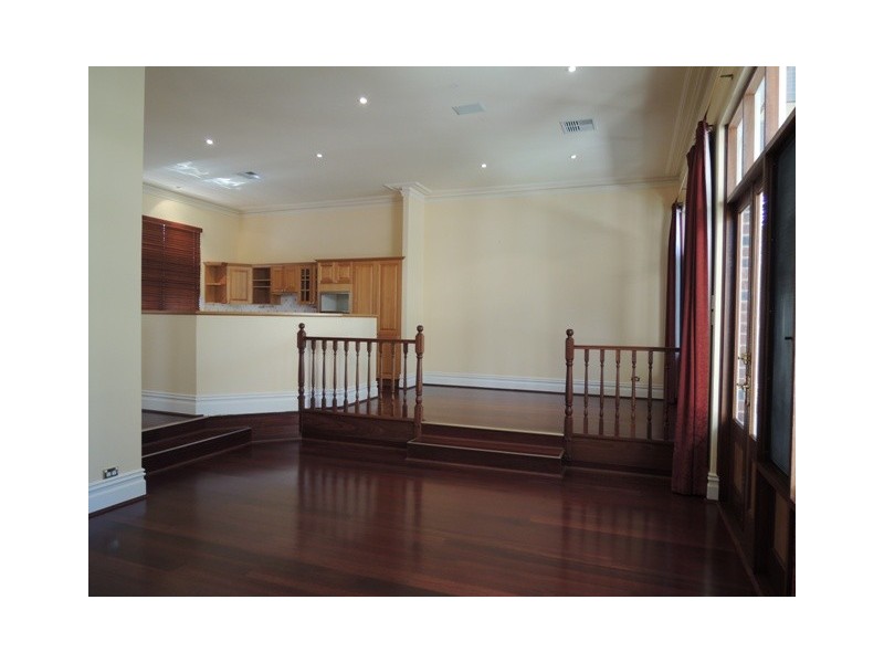 6 Robinson Street, Subiaco WA 6008