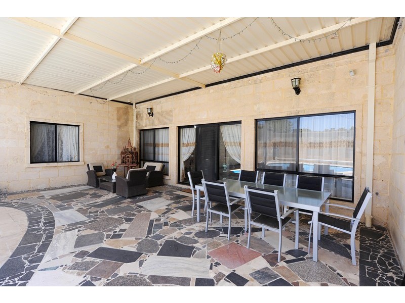 5 Grayswood Court, Landsdale WA 6065