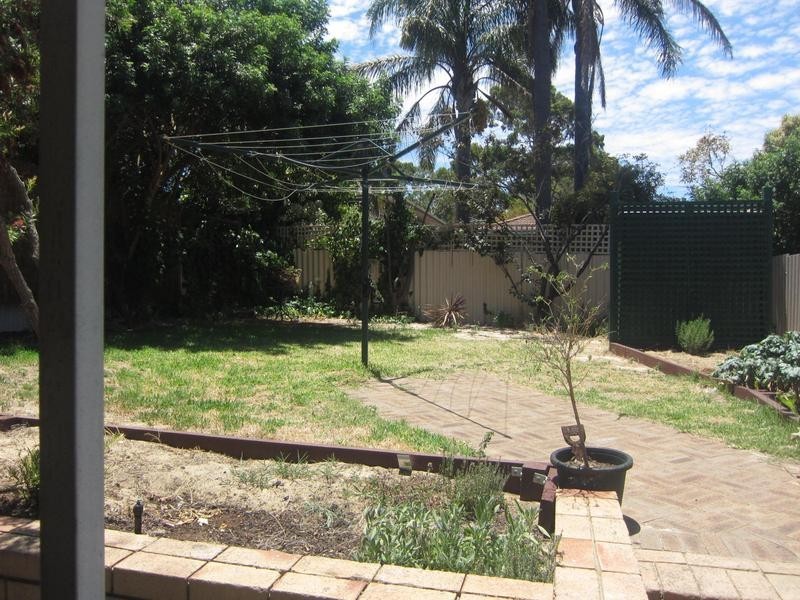 15 Selby Street, Daglish WA 6008