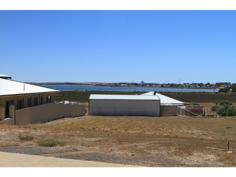 28 Oscar Williams Drive, Streaky Bay SA 5680