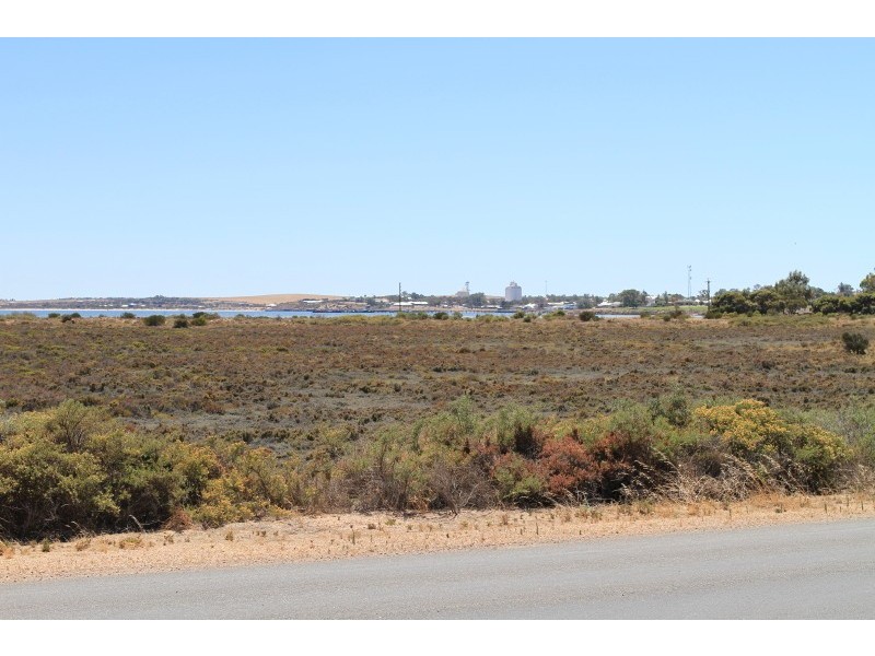 28 Oscar Williams Drive, Streaky Bay SA 5680