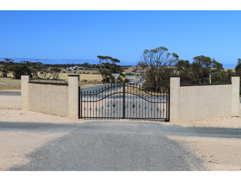 28 Oscar Williams Drive, Streaky Bay SA 5680