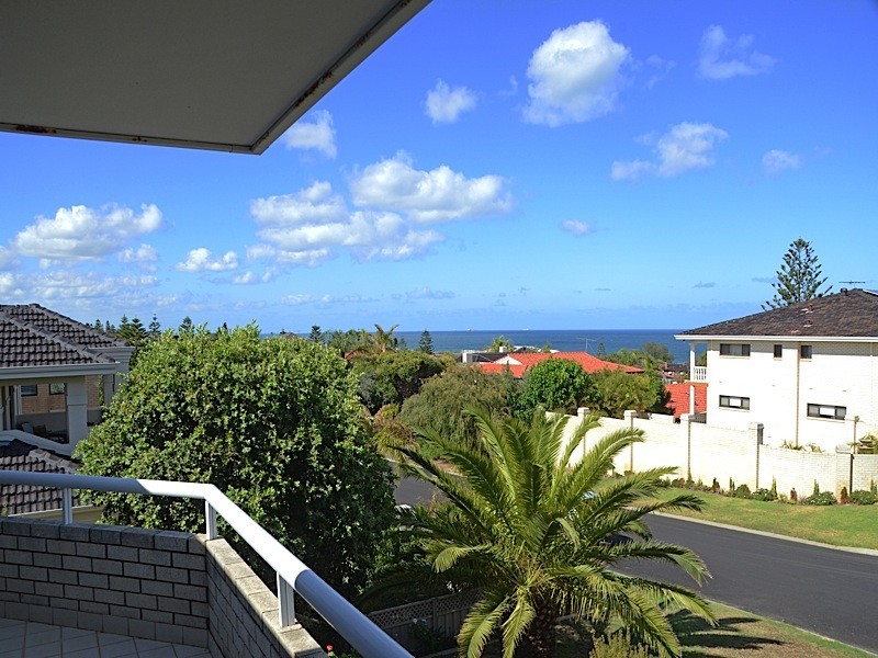 58 Tarongo Way, City Beach WA 6015