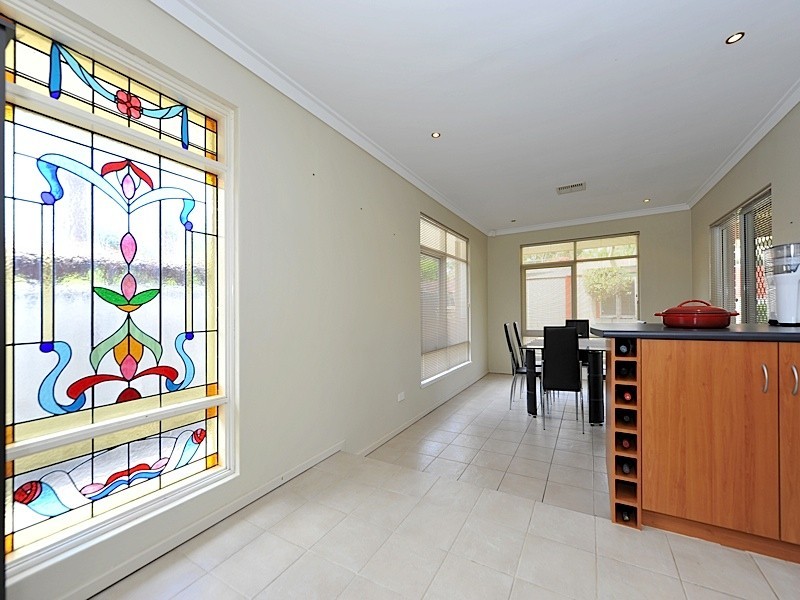 18 Jervois Street, Dianella WA 6059