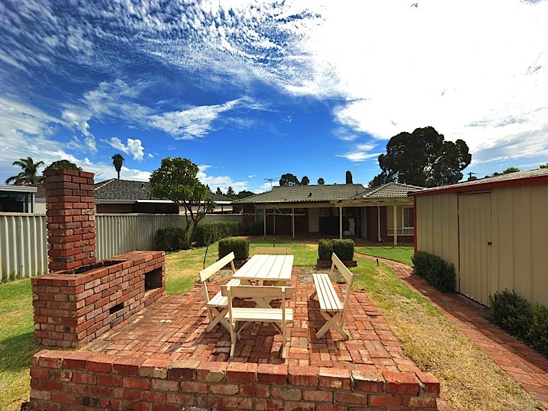 18 Jervois Street, Dianella WA 6059