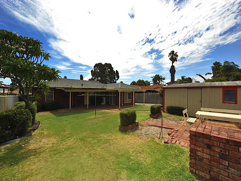 18 Jervois Street, Dianella WA 6059