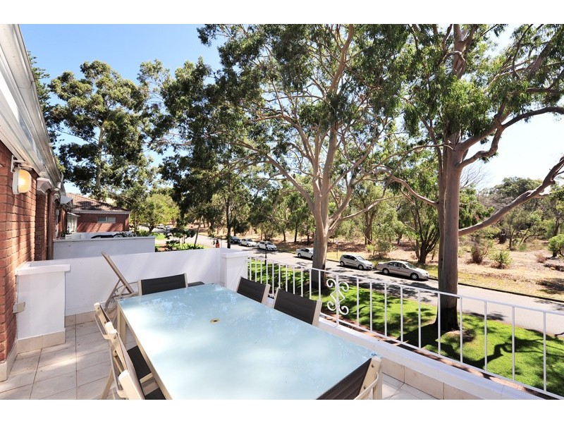 15/5 Park Avenue, Crawley WA 6009