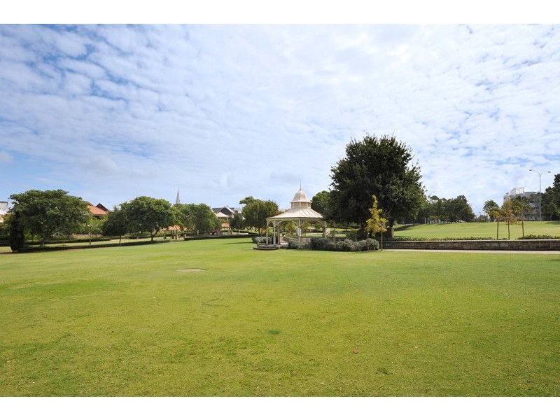 305 Roberts Road, Subiaco WA 6008