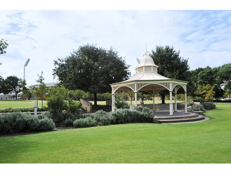 305 Roberts Road, Subiaco WA 6008