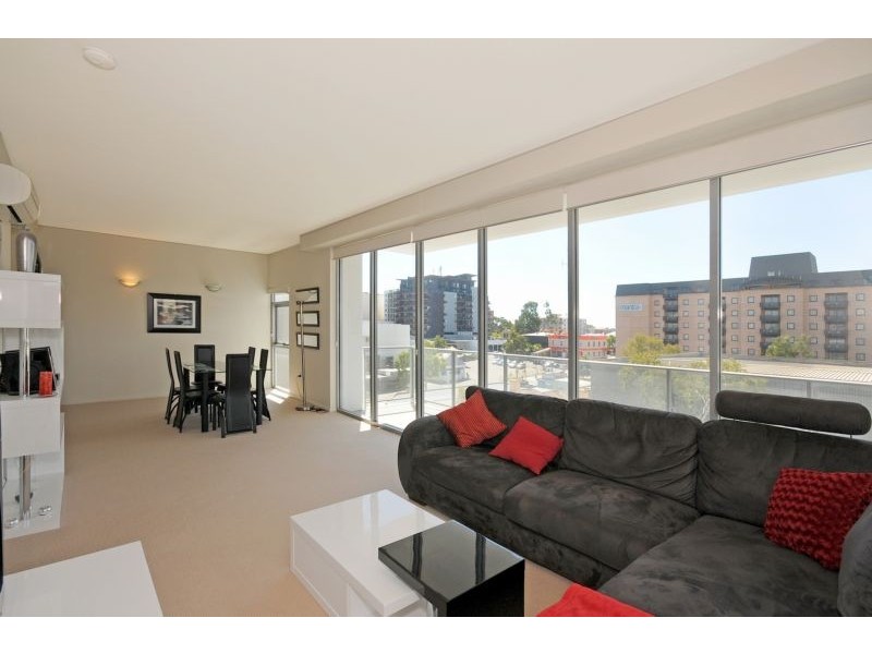 14/151 Adelaide Terrace, East Perth WA 6004