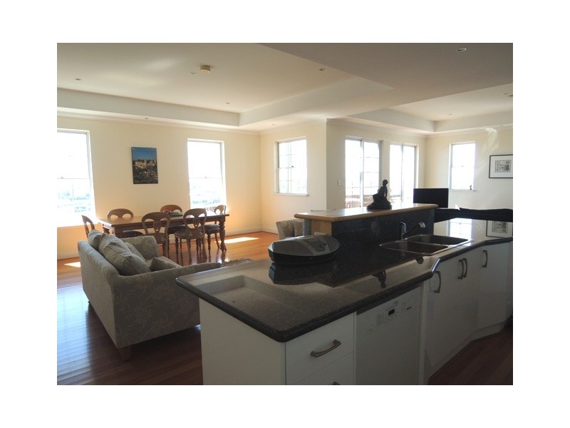 42/105 Colin Street, West Perth WA 6005