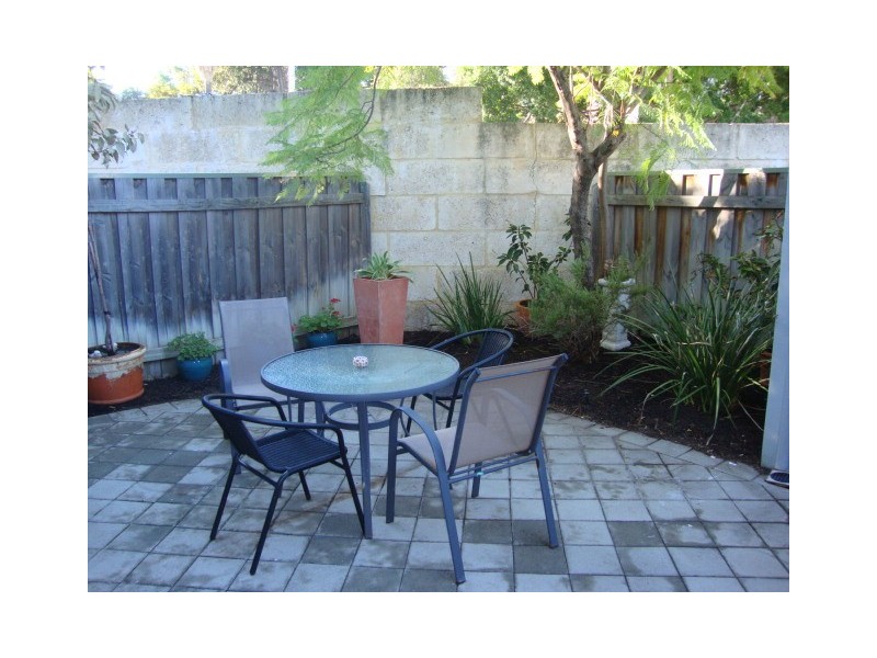 1/7 Keightley Road, Shenton Park WA 6008