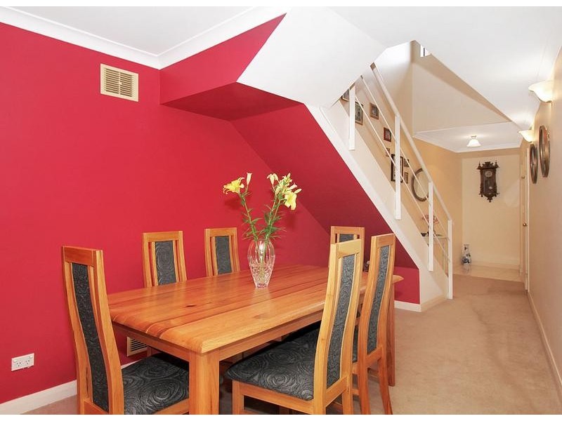 2/27 Troy Terrace, Daglish WA 6008