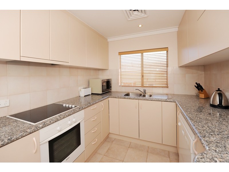 15/5 Park Avenue, Crawley WA 6009