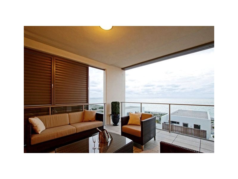 16/21 Ocean Drive, North Coogee WA 6163