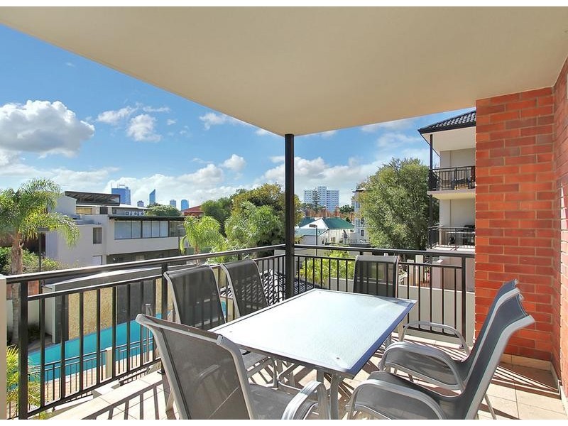 4/23 Hardy Street, South Perth WA 6151