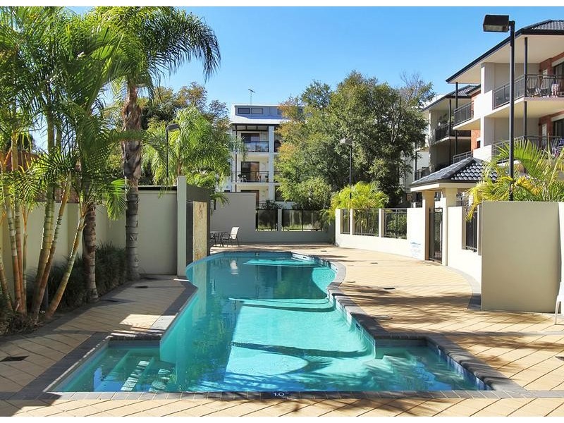 4/23 Hardy Street, South Perth WA 6151