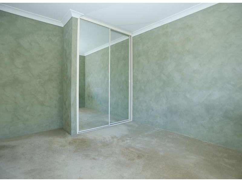 15 Springwood Way, Woodvale WA 6026