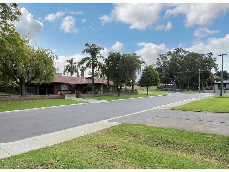 37 Appledore Street, Beckenham WA 6107