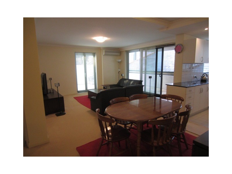 2/34 Kings Park Road, West Perth WA 6005