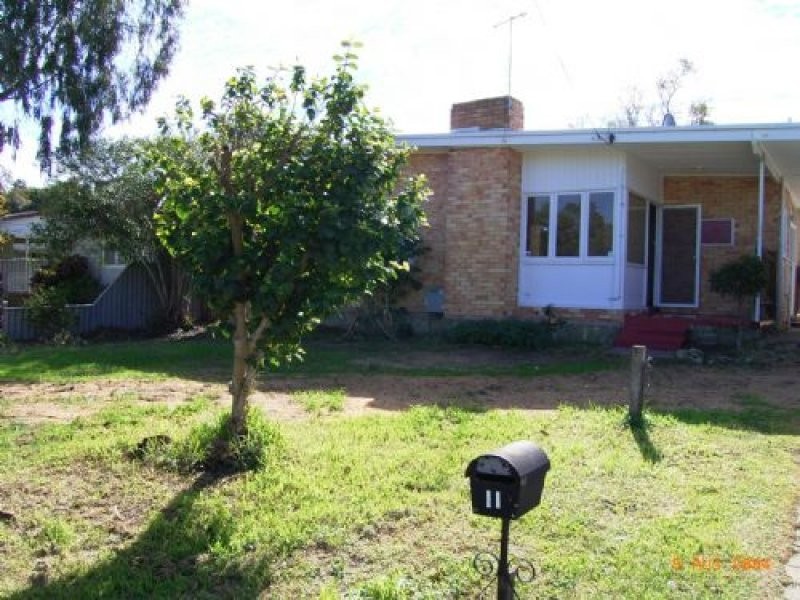 11 Bartlett Crescent, Karrinyup WA 6018