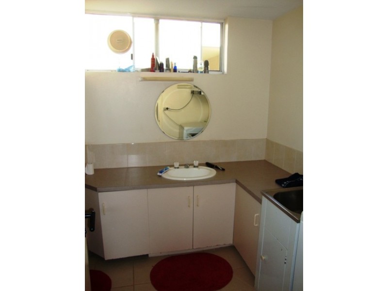 8/58 Nannine Place, Rivervale WA 6103