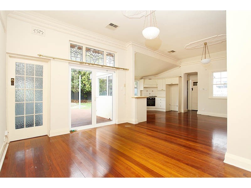 156 Melville Parade, Como WA 6152