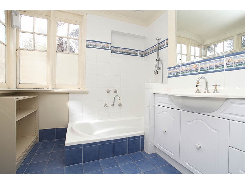 156 Melville Parade, Como WA 6152