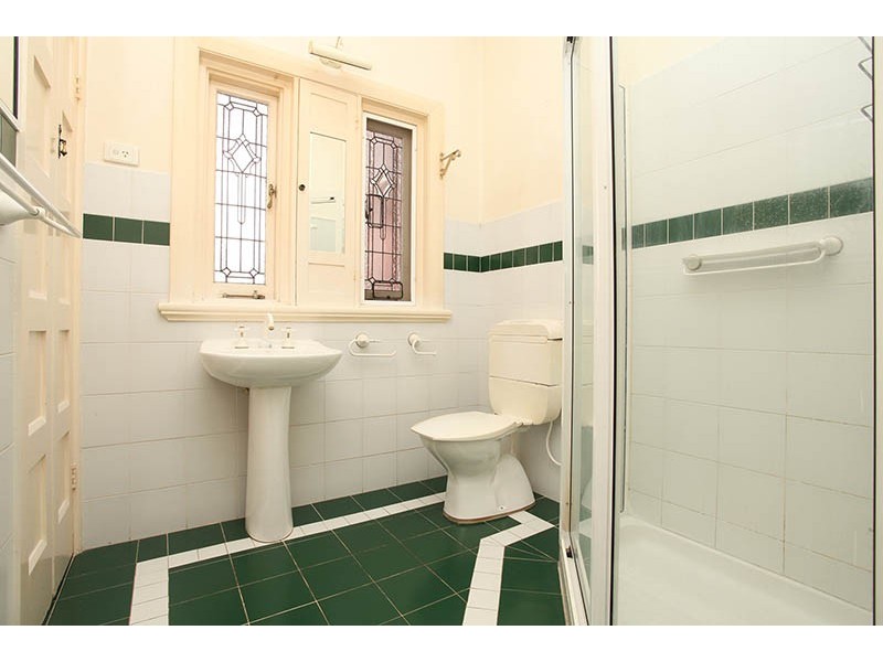 156 Melville Parade, Como WA 6152