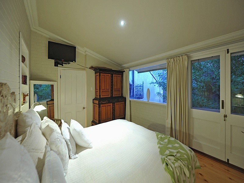 1 Raphael Street, Subiaco WA 6008