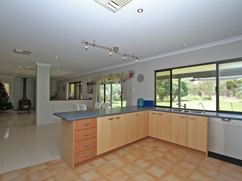 131 Comic Court Circuit, Darling Downs WA 6122