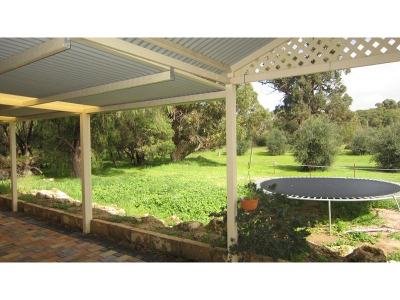 14 Holmes Road, Lake Clifton WA 6215