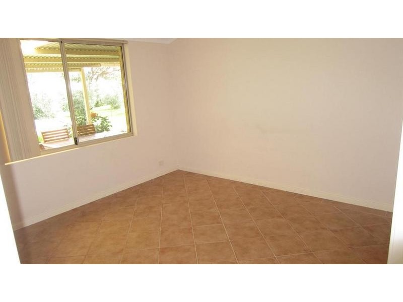 14 Holmes Road, Lake Clifton WA 6215