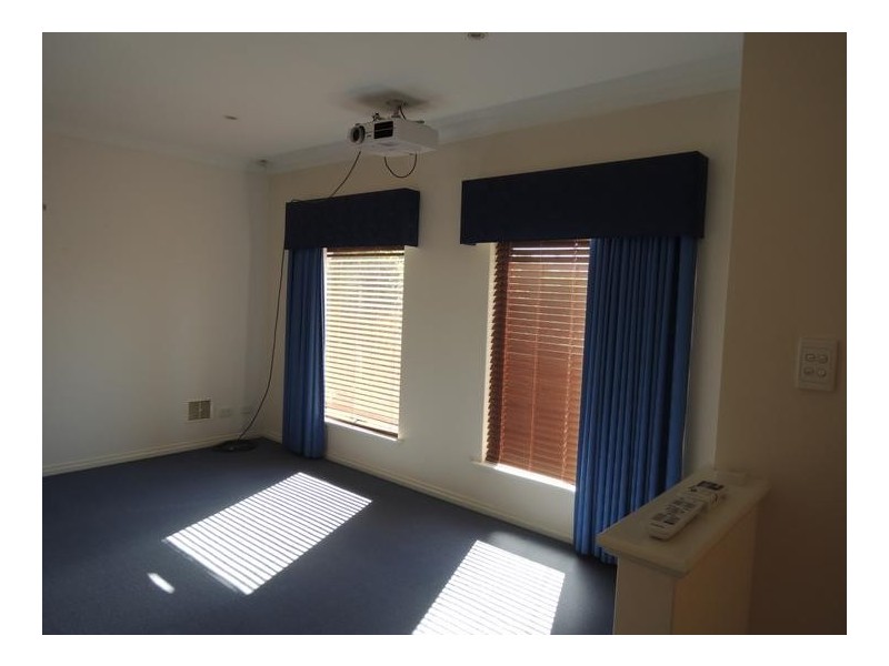 16 Santarosa Way, Stirling WA 6021