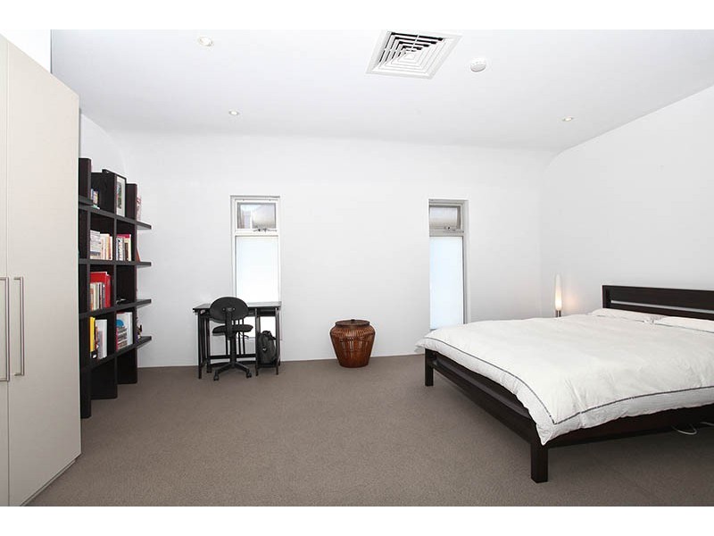 2/183 Roberts Road, Subiaco WA 6008