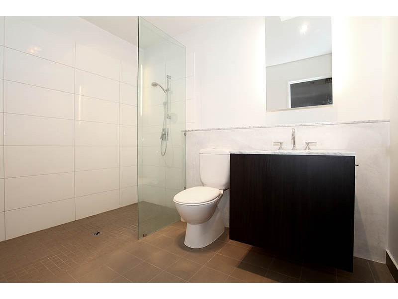 2/183 Roberts Road, Subiaco WA 6008