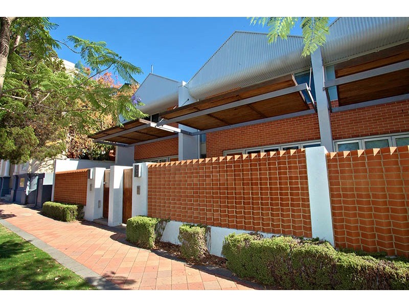 2/183 Roberts Road, Subiaco WA 6008