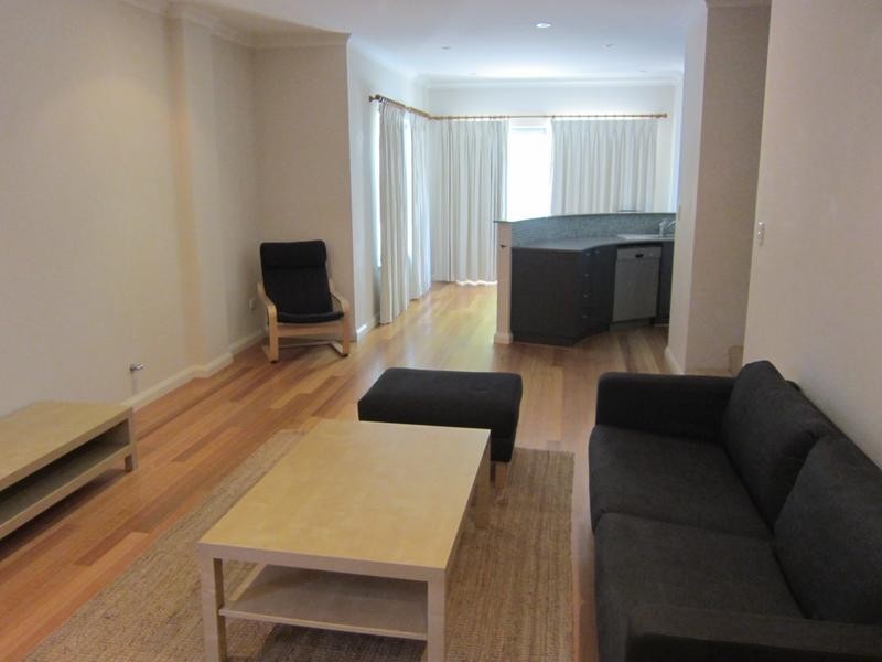 4/7 Keightly Road, Shenton Park WA 6008